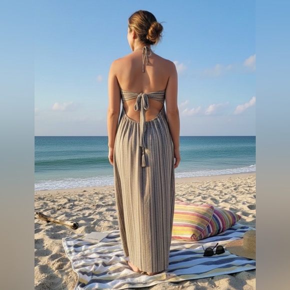 Promesa Dresses & Skirts - Promesa Halter Cream & Gray Maxi Dress